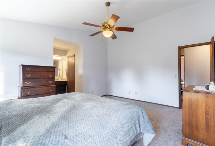 3 Bedrooms Bedrooms, 0 ,2 BathroomsBathrooms,Residential,Single Family,Summit Ridge,1,133018