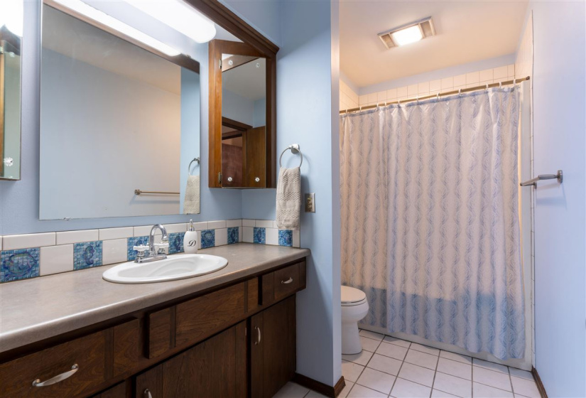 3 Bedrooms Bedrooms, 0 ,2 BathroomsBathrooms,Residential,Single Family,Summit Ridge,1,133018