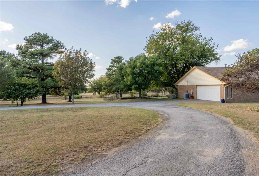 3 Bedrooms Bedrooms, 0 ,2 BathroomsBathrooms,Residential,Single Family,Summit Ridge,1,133018