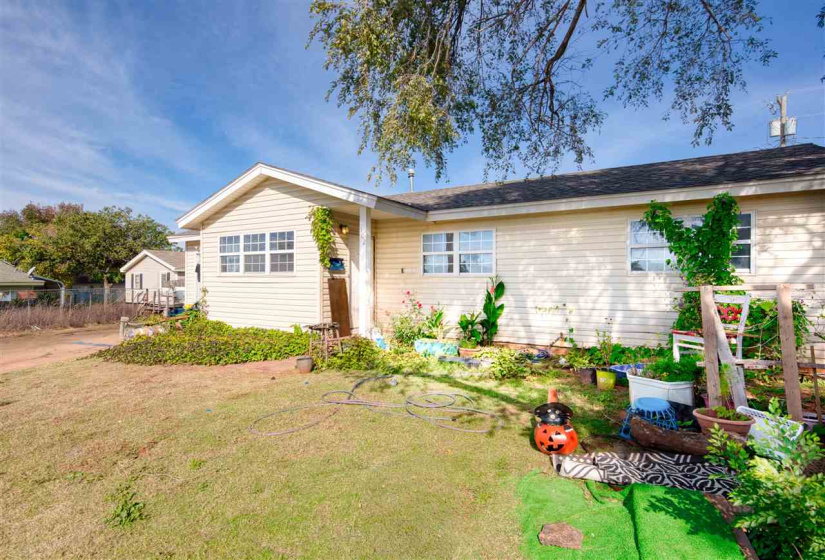 3 Bedrooms Bedrooms, 0 ,2 BathroomsBathrooms,Residential,Single Family,Elaine,1,133281