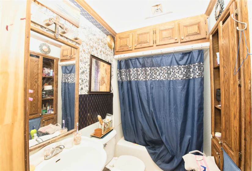 3 Bedrooms Bedrooms, 0 ,2 BathroomsBathrooms,Residential,Single Family,Elaine,1,133281