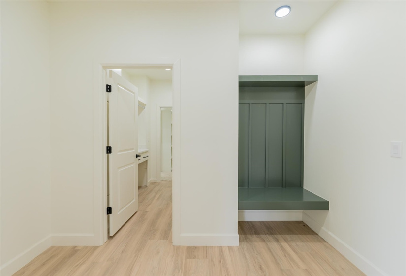 4 Bedrooms Bedrooms, 0 ,2 BathroomsBathrooms,Residential,Single Family,Elk,1,133282