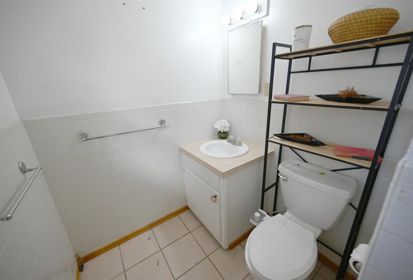 3 Bedrooms Bedrooms, 0 ,1 BathroomBathrooms,Residential,Single Family,Grandview,1,133283