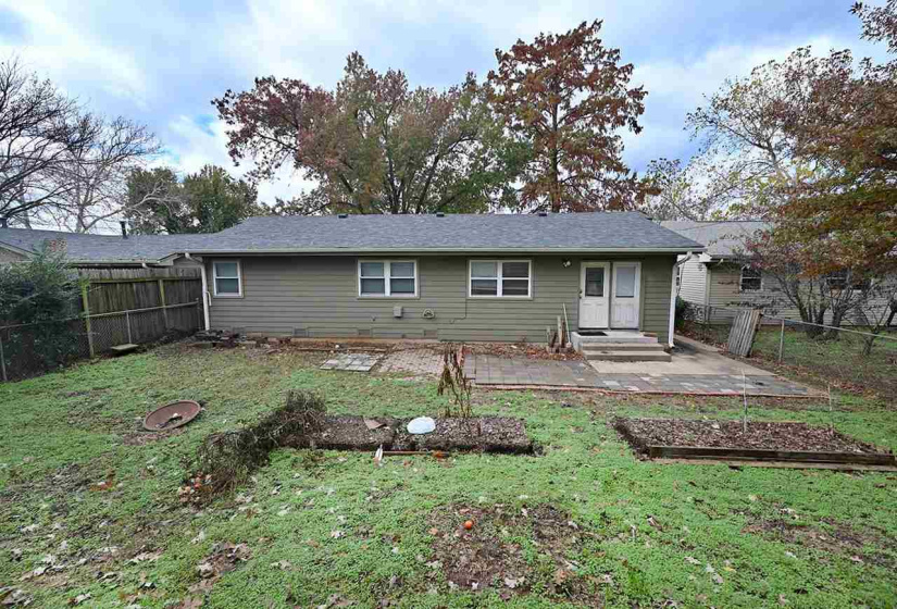 3 Bedrooms Bedrooms, 0 ,1 BathroomBathrooms,Residential,Single Family,Grandview,1,133283