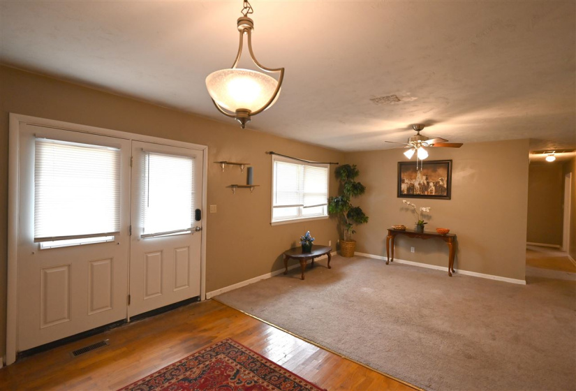 3 Bedrooms Bedrooms, 0 ,1 BathroomBathrooms,Residential,Single Family,Grandview,1,133283