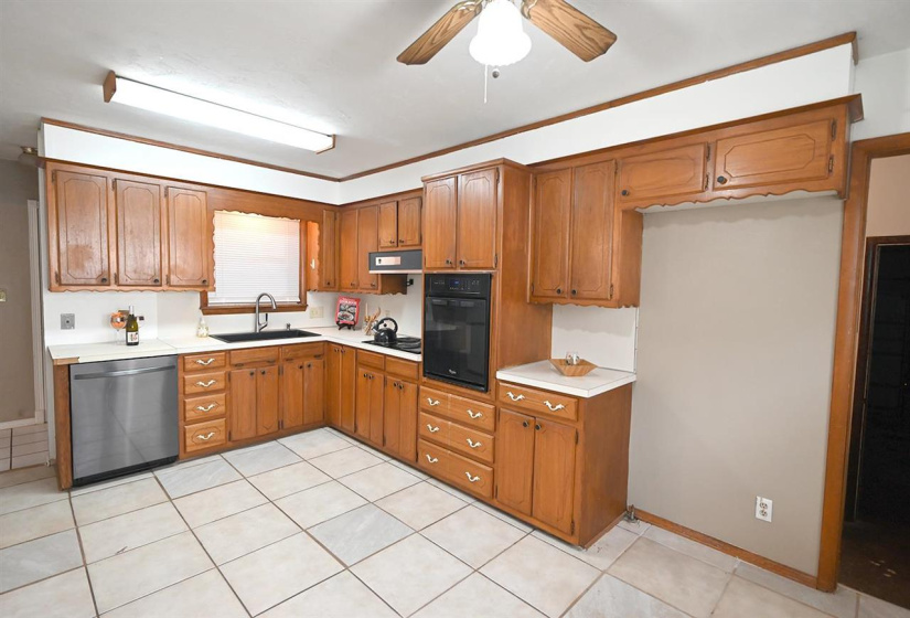 3 Bedrooms Bedrooms, 0 ,1 BathroomBathrooms,Residential,Single Family,Grandview,1,133283