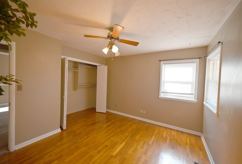 3 Bedrooms Bedrooms, 0 ,1 BathroomBathrooms,Residential,Single Family,Grandview,1,133283