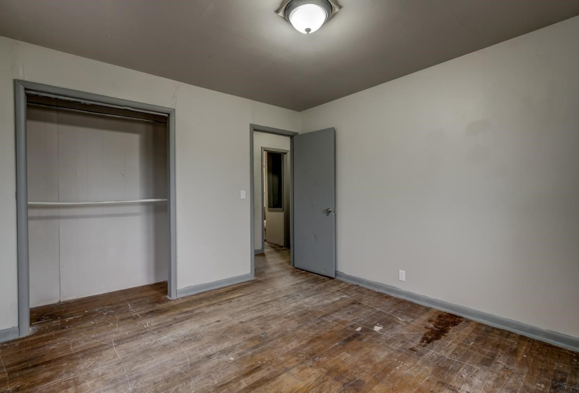 3 Bedrooms Bedrooms, 0 ,1 BathroomBathrooms,Residential,Single Family,Broadway,1,133284