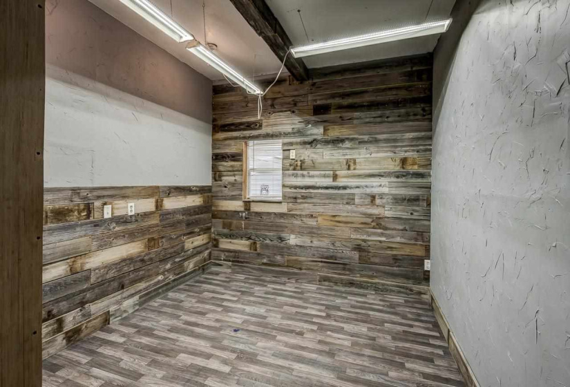 3 Bedrooms Bedrooms, 0 ,1 BathroomBathrooms,Residential,Single Family,Broadway,1,133284