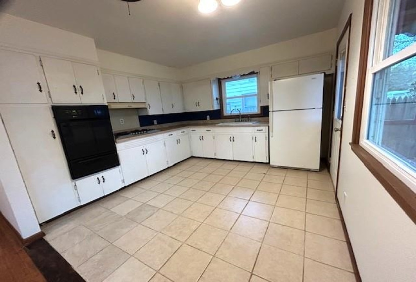 3 Bedrooms Bedrooms, 0 ,1 BathroomBathrooms,Residential,Single Family,Richway,1,133288