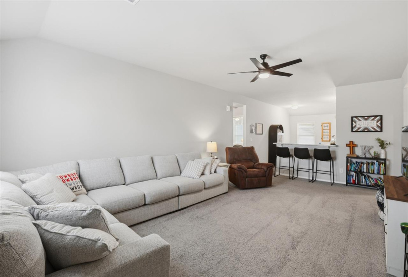 4 Bedrooms Bedrooms, 0 ,2 BathroomsBathrooms,Residential,Single Family,Kinder Wells,1,133289