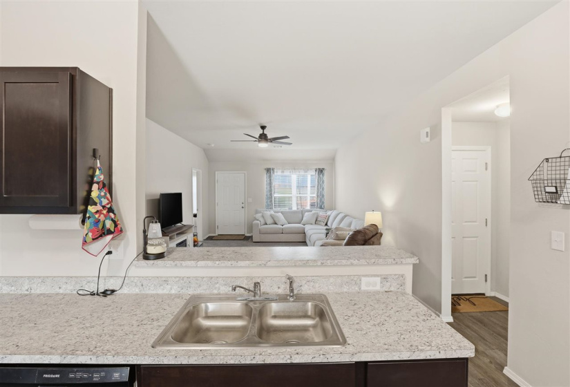 4 Bedrooms Bedrooms, 0 ,2 BathroomsBathrooms,Residential,Single Family,Kinder Wells,1,133289