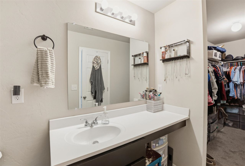 4 Bedrooms Bedrooms, 0 ,2 BathroomsBathrooms,Residential,Single Family,Kinder Wells,1,133289