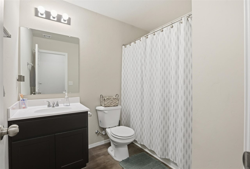 4 Bedrooms Bedrooms, 0 ,2 BathroomsBathrooms,Residential,Single Family,Kinder Wells,1,133289