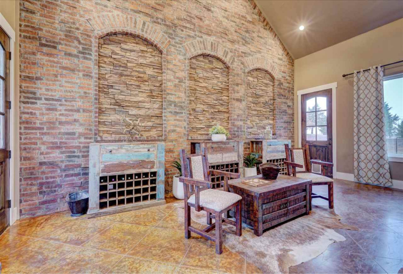 7 Bedrooms Bedrooms, 0 ,5 BathroomsBathrooms,Residential,Single Family,Laguna,1.5,133290