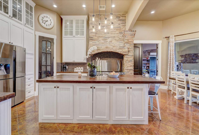 7 Bedrooms Bedrooms, 0 ,5 BathroomsBathrooms,Residential,Single Family,Laguna,1.5,133290