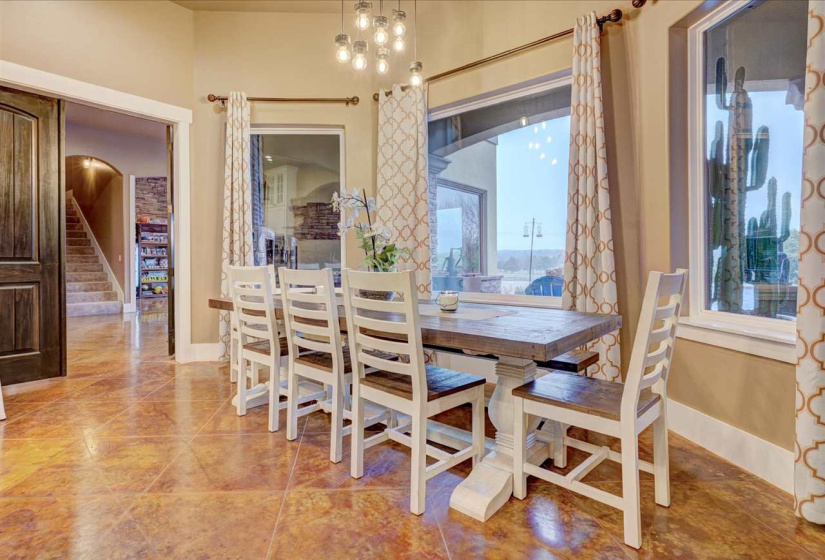 7 Bedrooms Bedrooms, 0 ,5 BathroomsBathrooms,Residential,Single Family,Laguna,1.5,133290