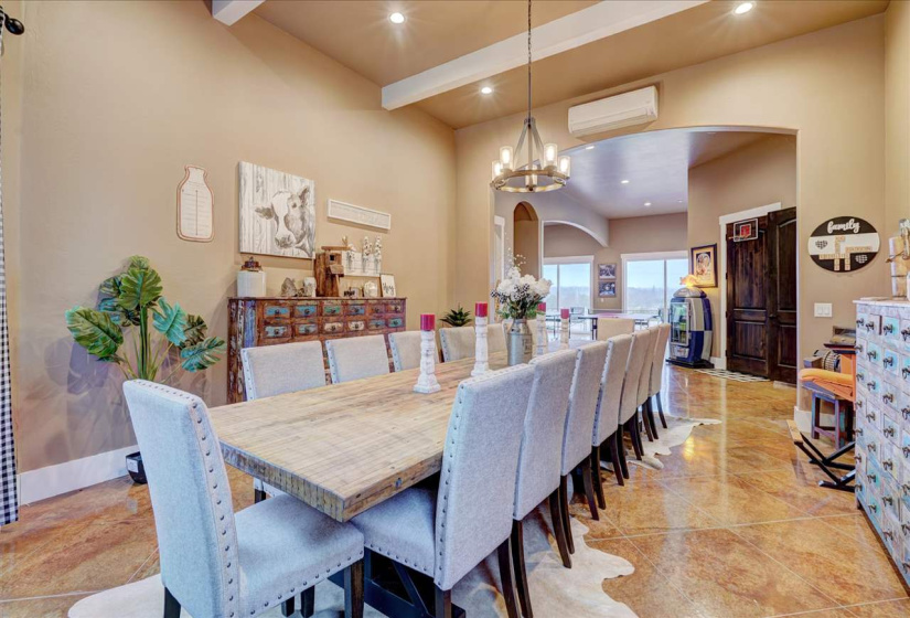 7 Bedrooms Bedrooms, 0 ,5 BathroomsBathrooms,Residential,Single Family,Laguna,1.5,133290