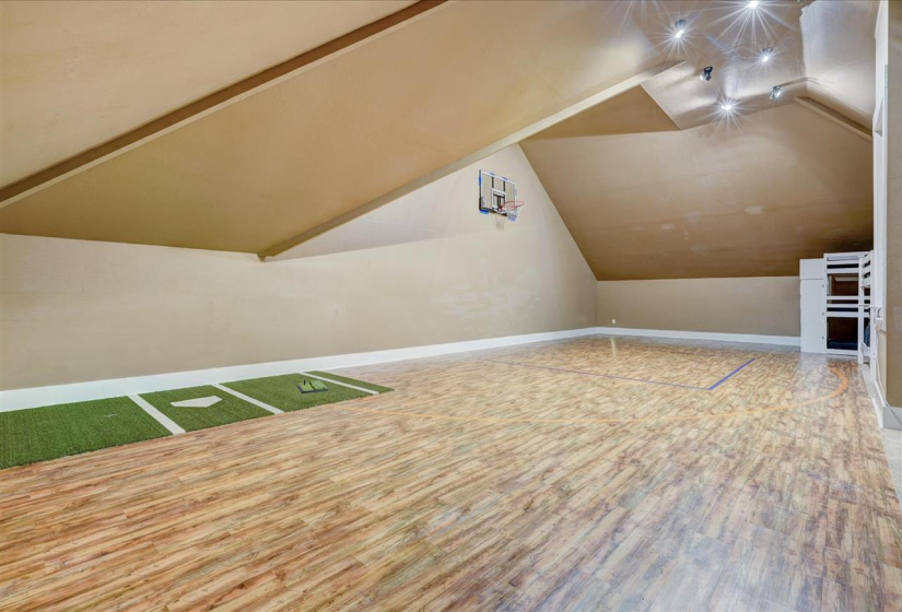 7 Bedrooms Bedrooms, 0 ,5 BathroomsBathrooms,Residential,Single Family,Laguna,1.5,133290