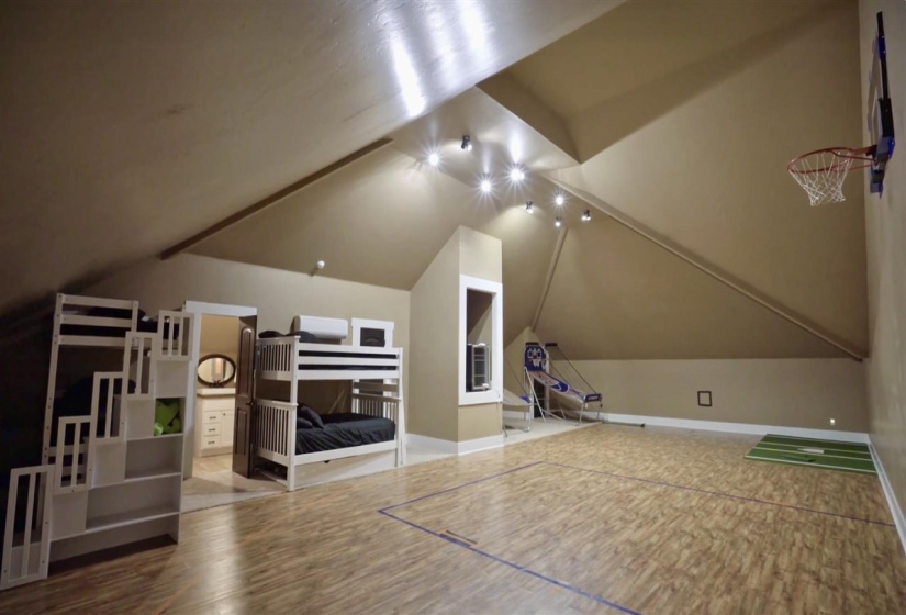 7 Bedrooms Bedrooms, 0 ,5 BathroomsBathrooms,Residential,Single Family,Laguna,1.5,133290