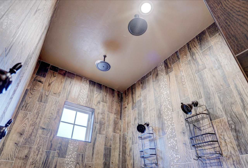 7 Bedrooms Bedrooms, 0 ,5 BathroomsBathrooms,Residential,Single Family,Laguna,1.5,133290