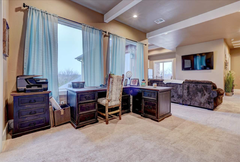 7 Bedrooms Bedrooms, 0 ,5 BathroomsBathrooms,Residential,Single Family,Laguna,1.5,133290