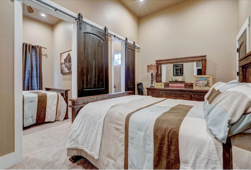 7 Bedrooms Bedrooms, 0 ,5 BathroomsBathrooms,Residential,Single Family,Laguna,1.5,133290