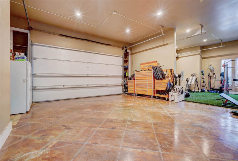 7 Bedrooms Bedrooms, 0 ,5 BathroomsBathrooms,Residential,Single Family,Laguna,1.5,133290