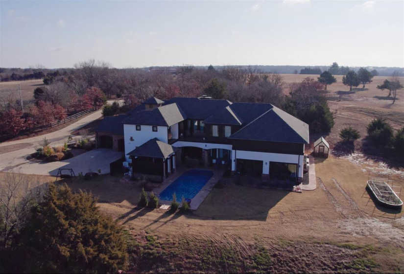 7 Bedrooms Bedrooms, 0 ,5 BathroomsBathrooms,Residential,Single Family,Laguna,1.5,133290