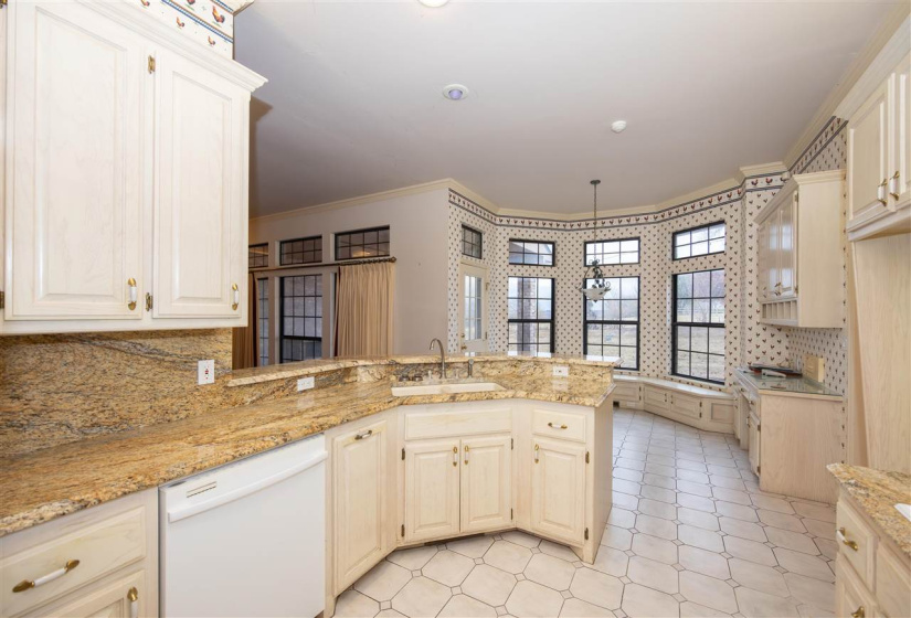 3 Bedrooms Bedrooms, 0 ,2 BathroomsBathrooms,Residential,Single Family,Raintree,1,133291