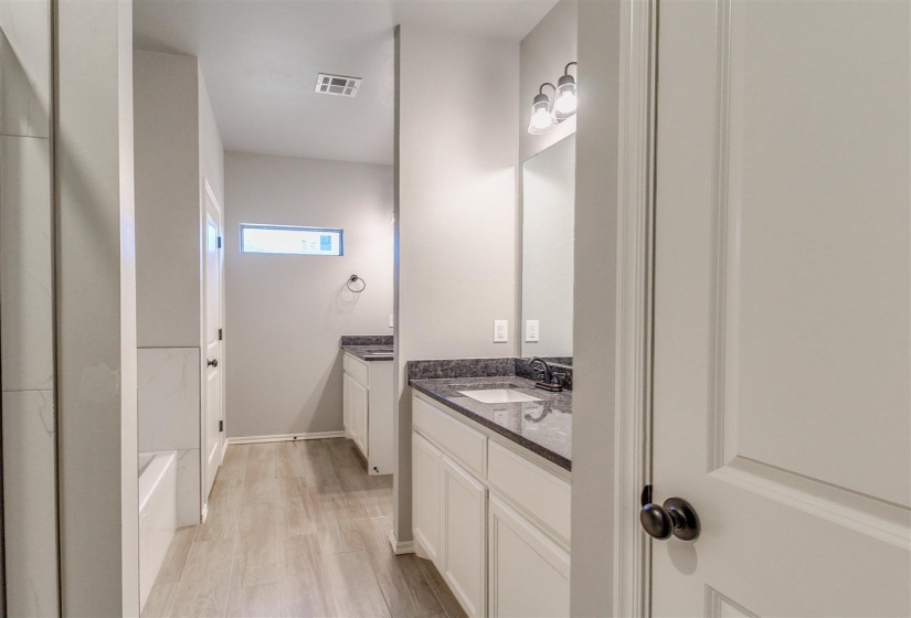 4 Bedrooms Bedrooms, 0 ,3 BathroomsBathrooms,Residential,Single Family,Cedar Creek Pass,1,133292