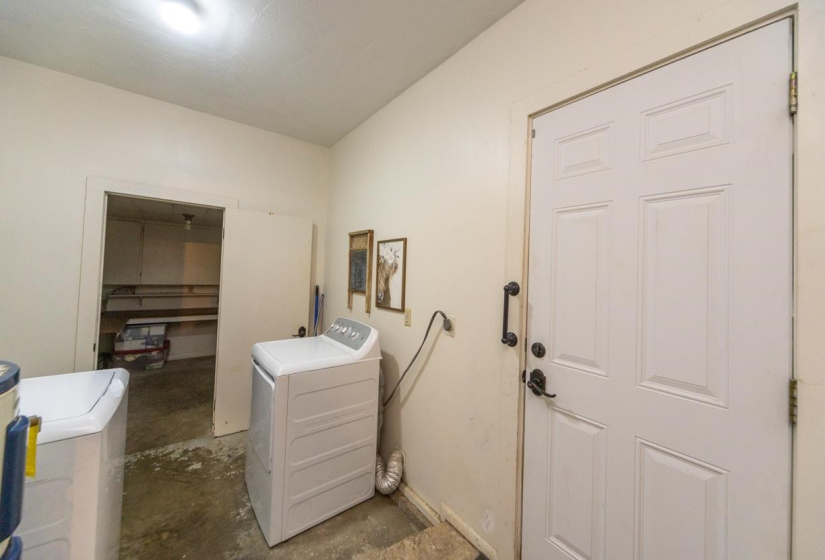 2 Bedrooms Bedrooms, 0 ,1 BathroomBathrooms,Residential,Single Family,3rd,1,133294