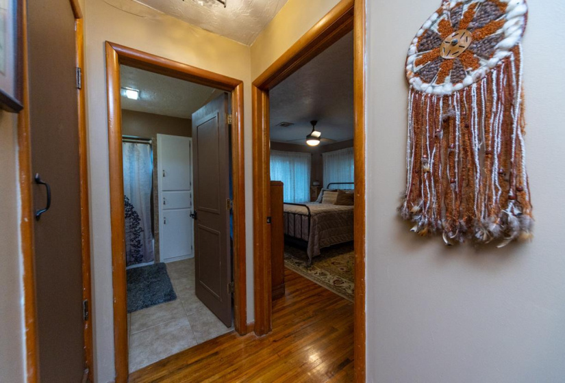 2 Bedrooms Bedrooms, 0 ,1 BathroomBathrooms,Residential,Single Family,3rd,1,133294