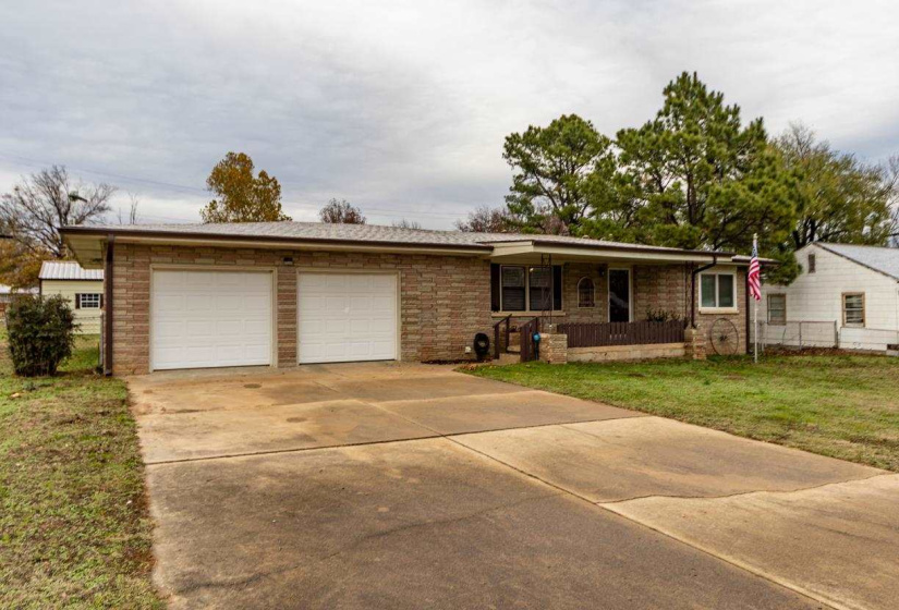 2 Bedrooms Bedrooms, 0 ,1 BathroomBathrooms,Residential,Single Family,3rd,1,133294