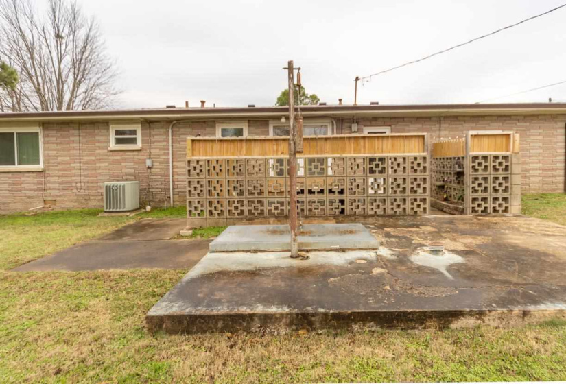 2 Bedrooms Bedrooms, 0 ,1 BathroomBathrooms,Residential,Single Family,3rd,1,133294