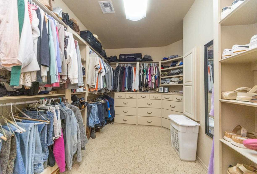 4 Bedrooms Bedrooms, 0 ,3 BathroomsBathrooms,Residential,Single Family,Bluebird Trails,1.5,133295