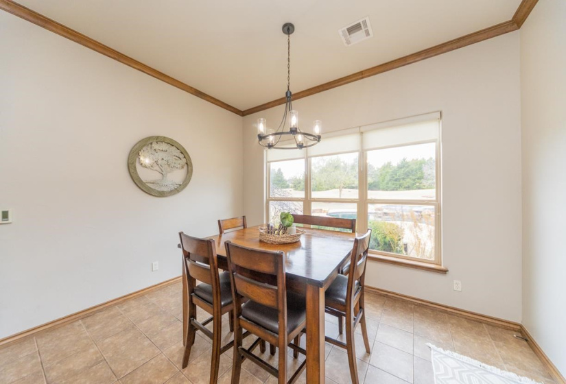 4 Bedrooms Bedrooms, 0 ,3 BathroomsBathrooms,Residential,Single Family,Bluebird Trails,1.5,133295