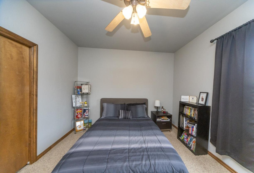 4 Bedrooms Bedrooms, 0 ,3 BathroomsBathrooms,Residential,Single Family,Bluebird Trails,1.5,133295