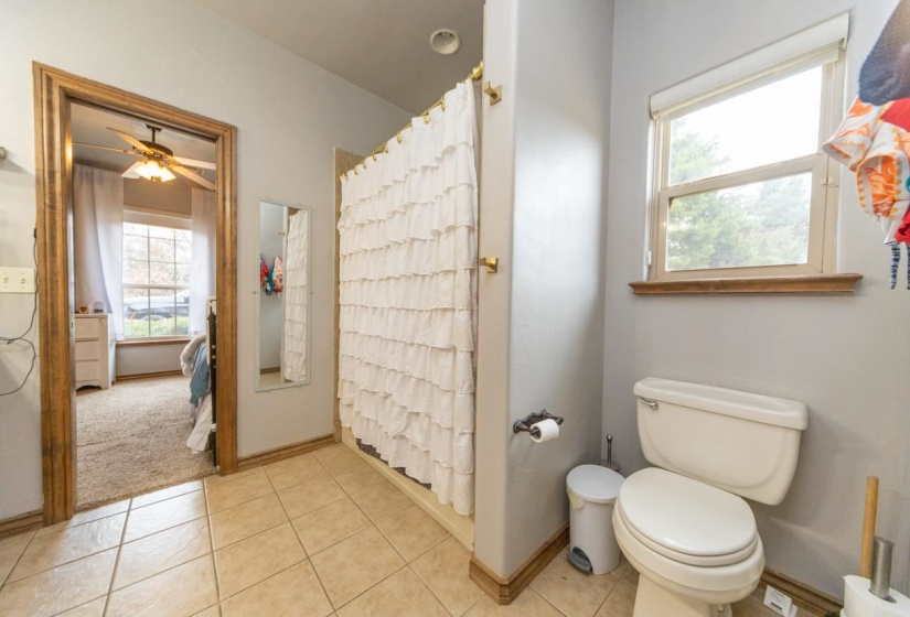 4 Bedrooms Bedrooms, 0 ,3 BathroomsBathrooms,Residential,Single Family,Bluebird Trails,1.5,133295