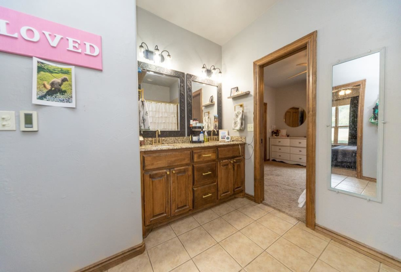 4 Bedrooms Bedrooms, 0 ,3 BathroomsBathrooms,Residential,Single Family,Bluebird Trails,1.5,133295