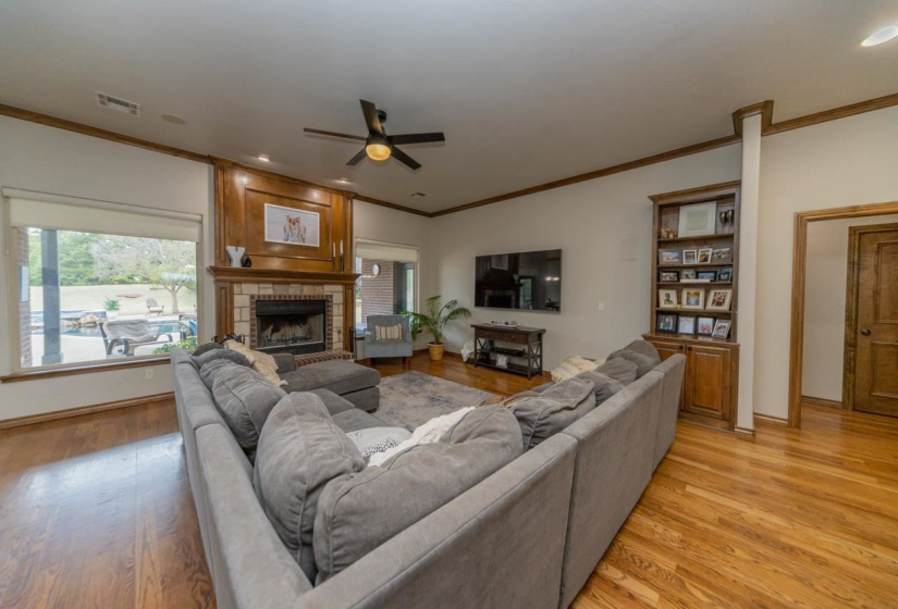 4 Bedrooms Bedrooms, 0 ,3 BathroomsBathrooms,Residential,Single Family,Bluebird Trails,1.5,133295