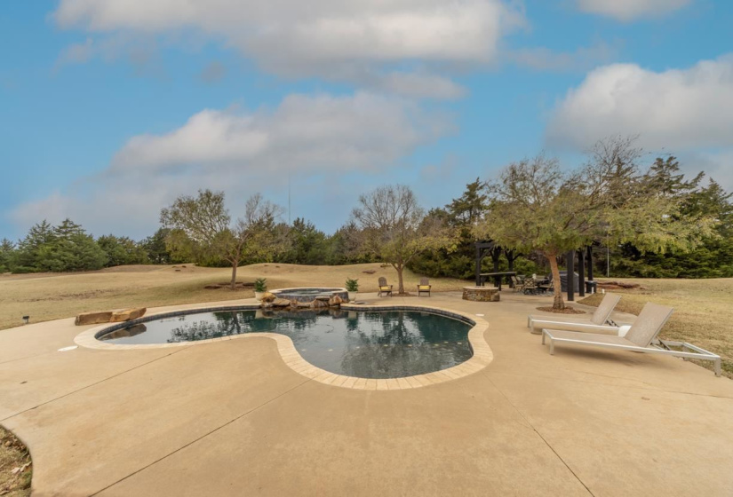 4 Bedrooms Bedrooms, 0 ,3 BathroomsBathrooms,Residential,Single Family,Bluebird Trails,1.5,133295