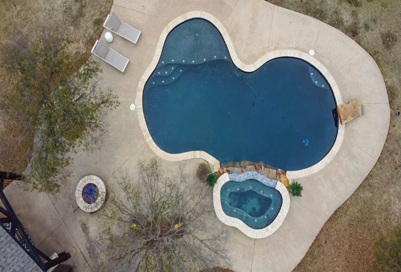 4 Bedrooms Bedrooms, 0 ,3 BathroomsBathrooms,Residential,Single Family,Bluebird Trails,1.5,133295