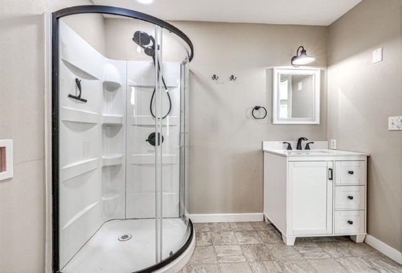 3 Bedrooms Bedrooms, 0 ,2 BathroomsBathrooms,Residential,Single Family,3530,1,133297