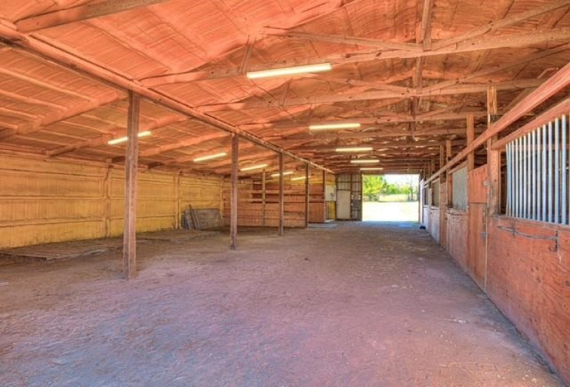 3 Bedrooms Bedrooms, 0 ,2 BathroomsBathrooms,Residential,Single Family,3530,1,133297