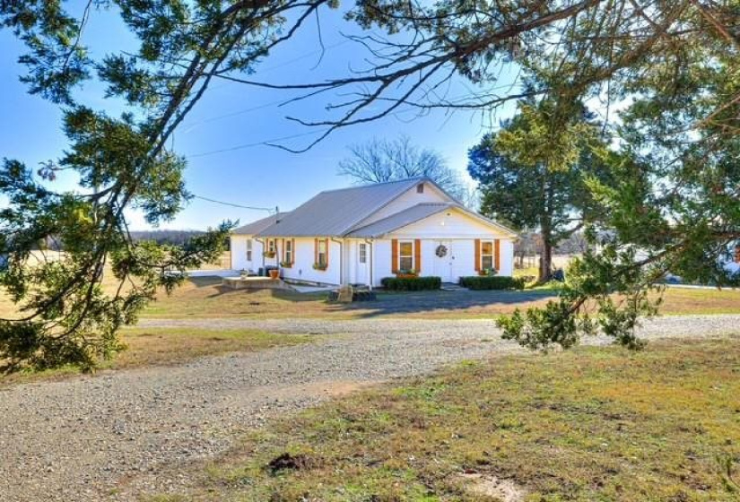 3 Bedrooms Bedrooms, 0 ,2 BathroomsBathrooms,Residential,Single Family,3530,1,133297