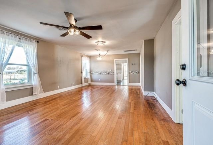 3 Bedrooms Bedrooms, 0 ,2 BathroomsBathrooms,Residential,Single Family,3530,1,133297