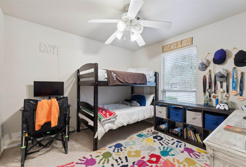 3 Bedrooms Bedrooms, 0 ,2 BathroomsBathrooms,Residential,Single Family,3rd,1,133301