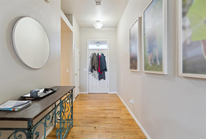 3 Bedrooms Bedrooms, 0 ,2 BathroomsBathrooms,Residential,Single Family,3rd,1,133301