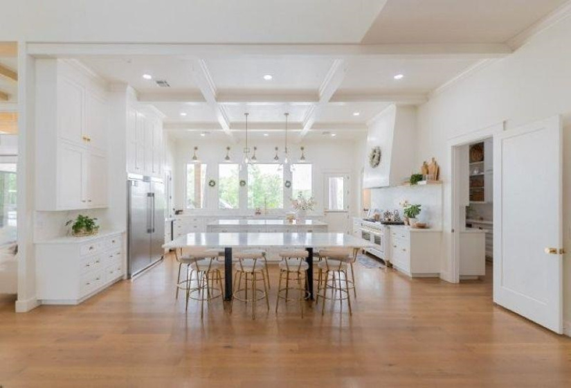 5 Bedrooms Bedrooms, 0 ,3 BathroomsBathrooms,Residential,Single Family,Country Club,2,133303